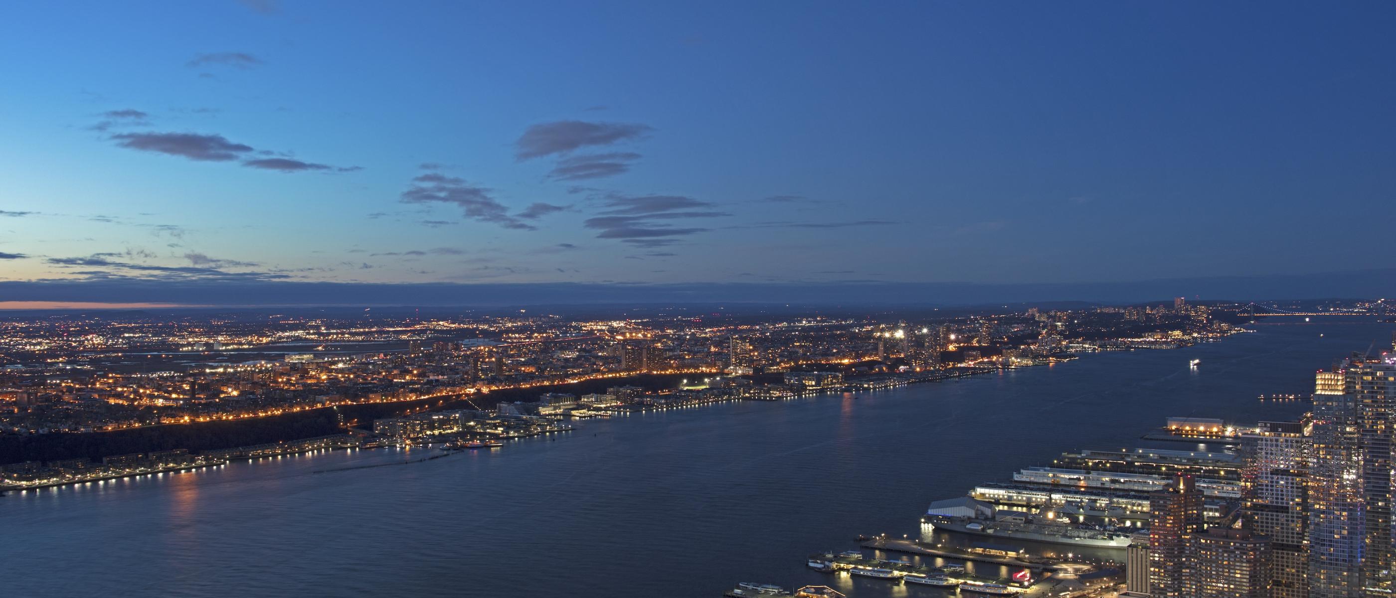 North West Views Along The Hudson River